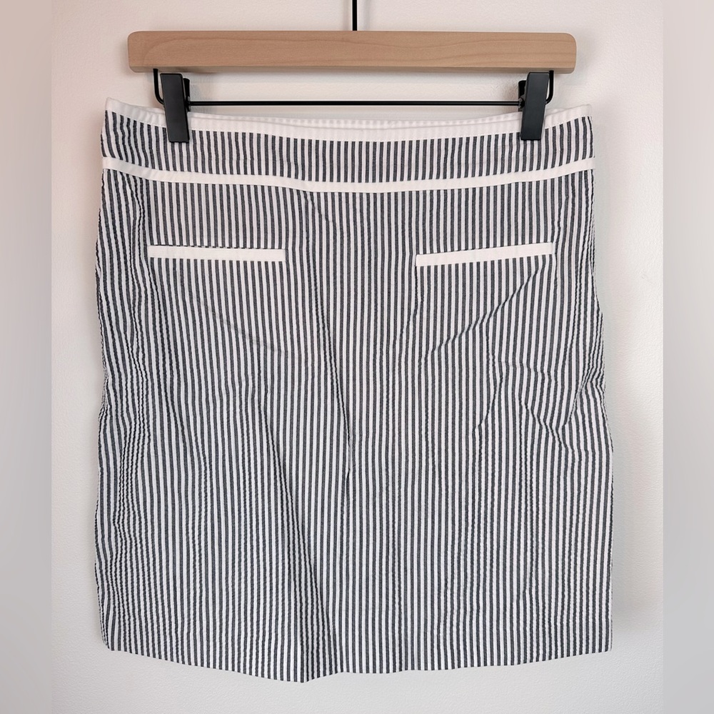 TALBOTS Black & White Seersucker Stripe Skirt | Size 6